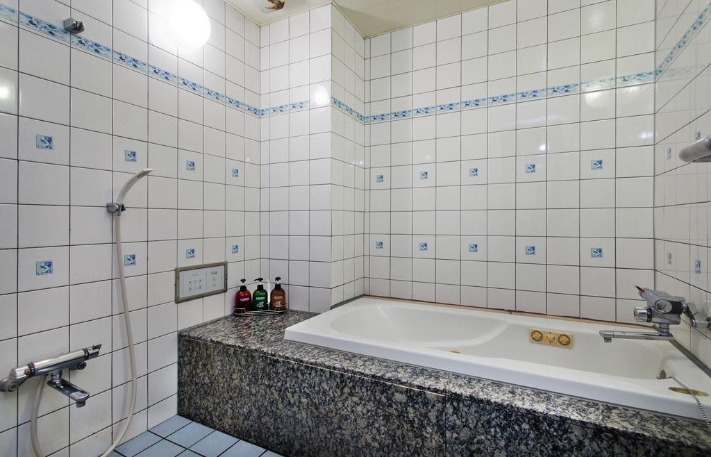 Hotel Business Uehonmachi 2*