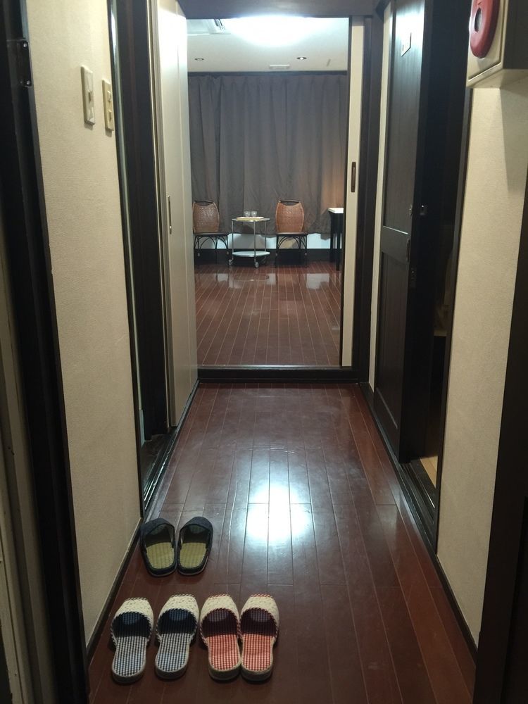Naniwa Hotel