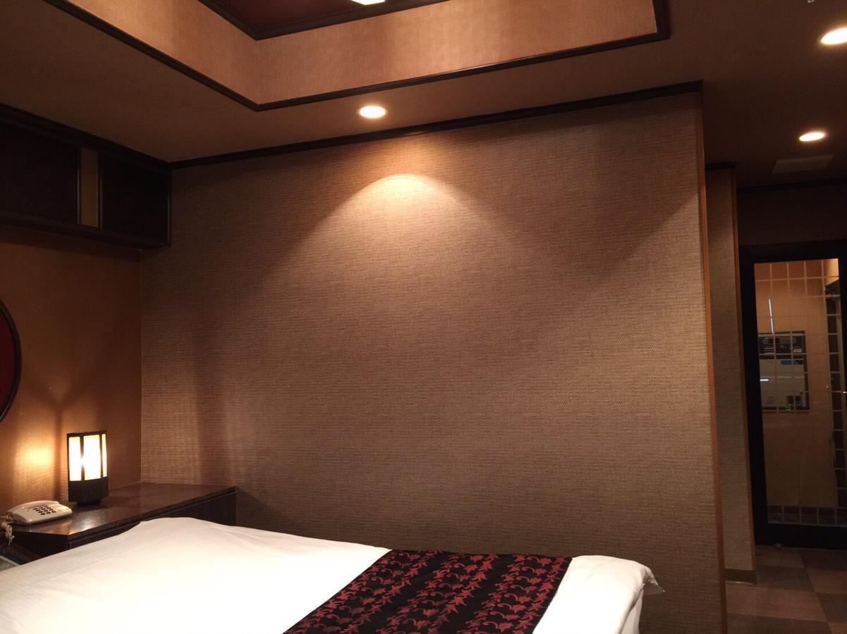Ally (adults Only) Love hotel *