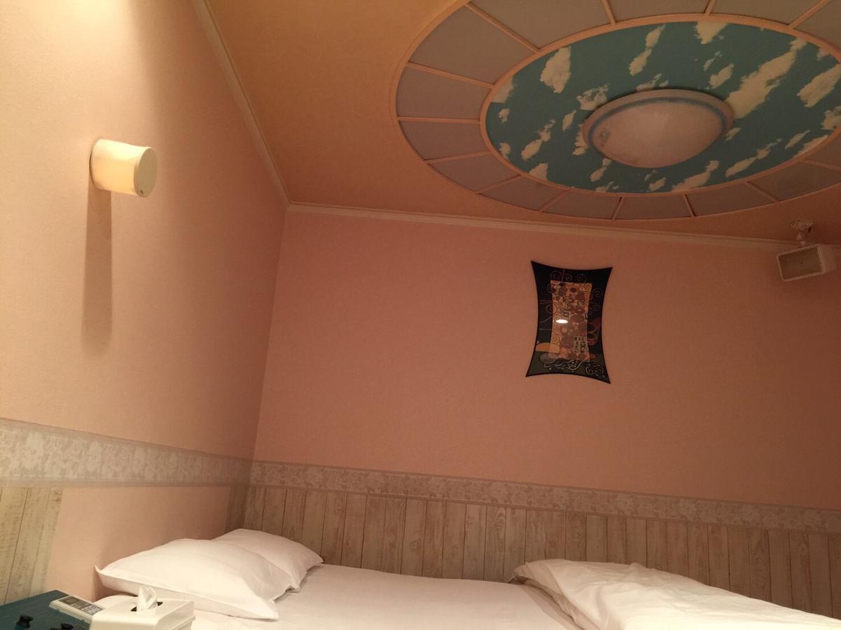 Love hotel Ally (adults Only)