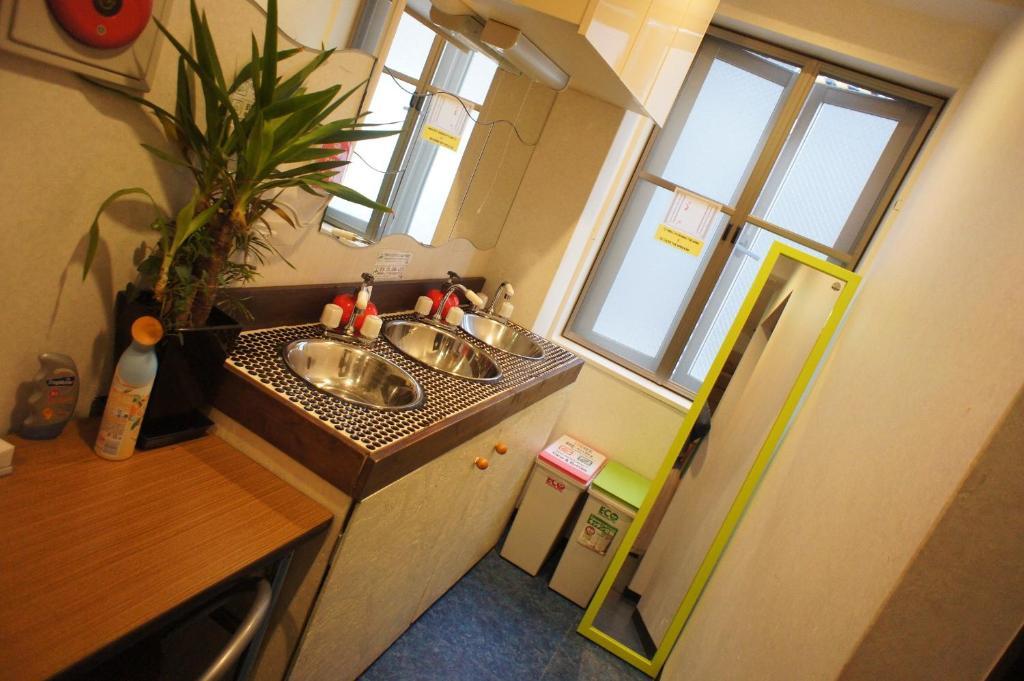 Hostel Base Point *
