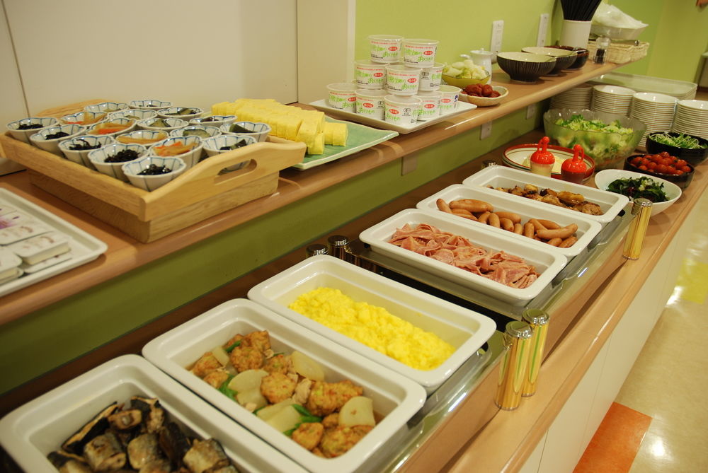 Economy hotel Chisun Hommachi 3*