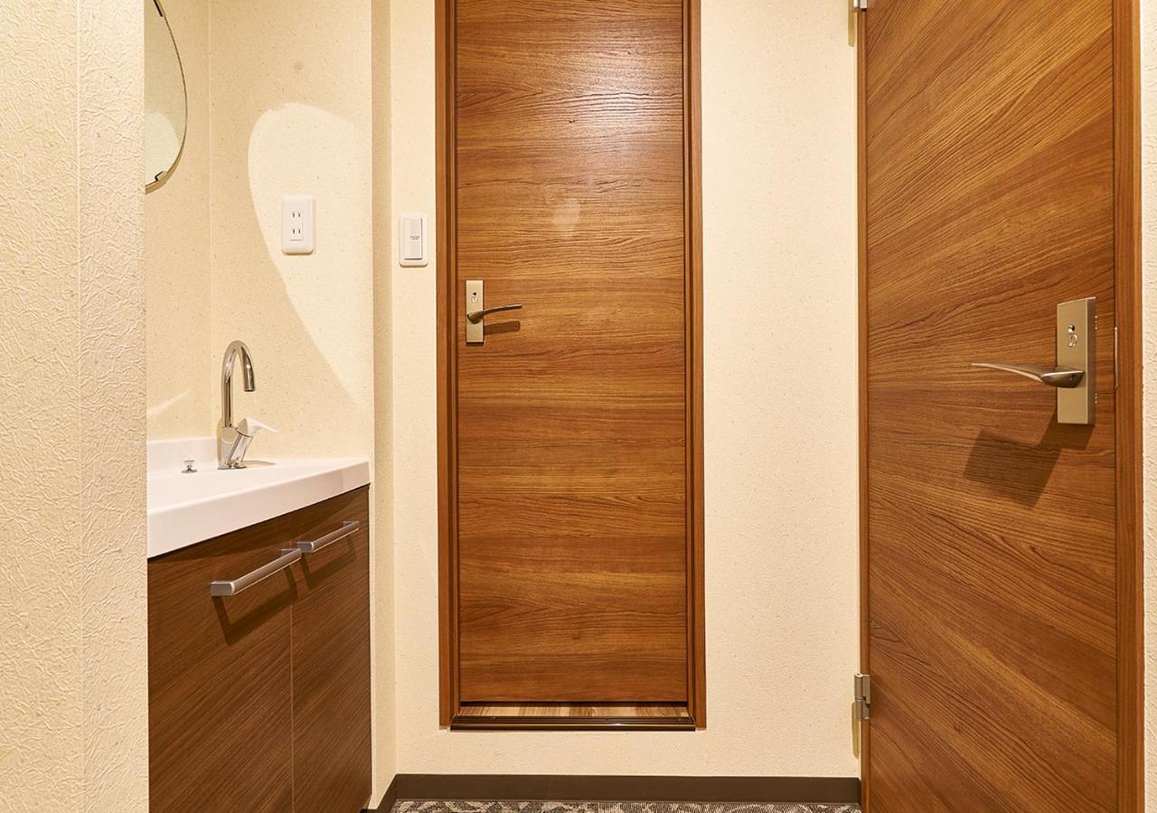 Simple Kanon Nanba Minami Hostel