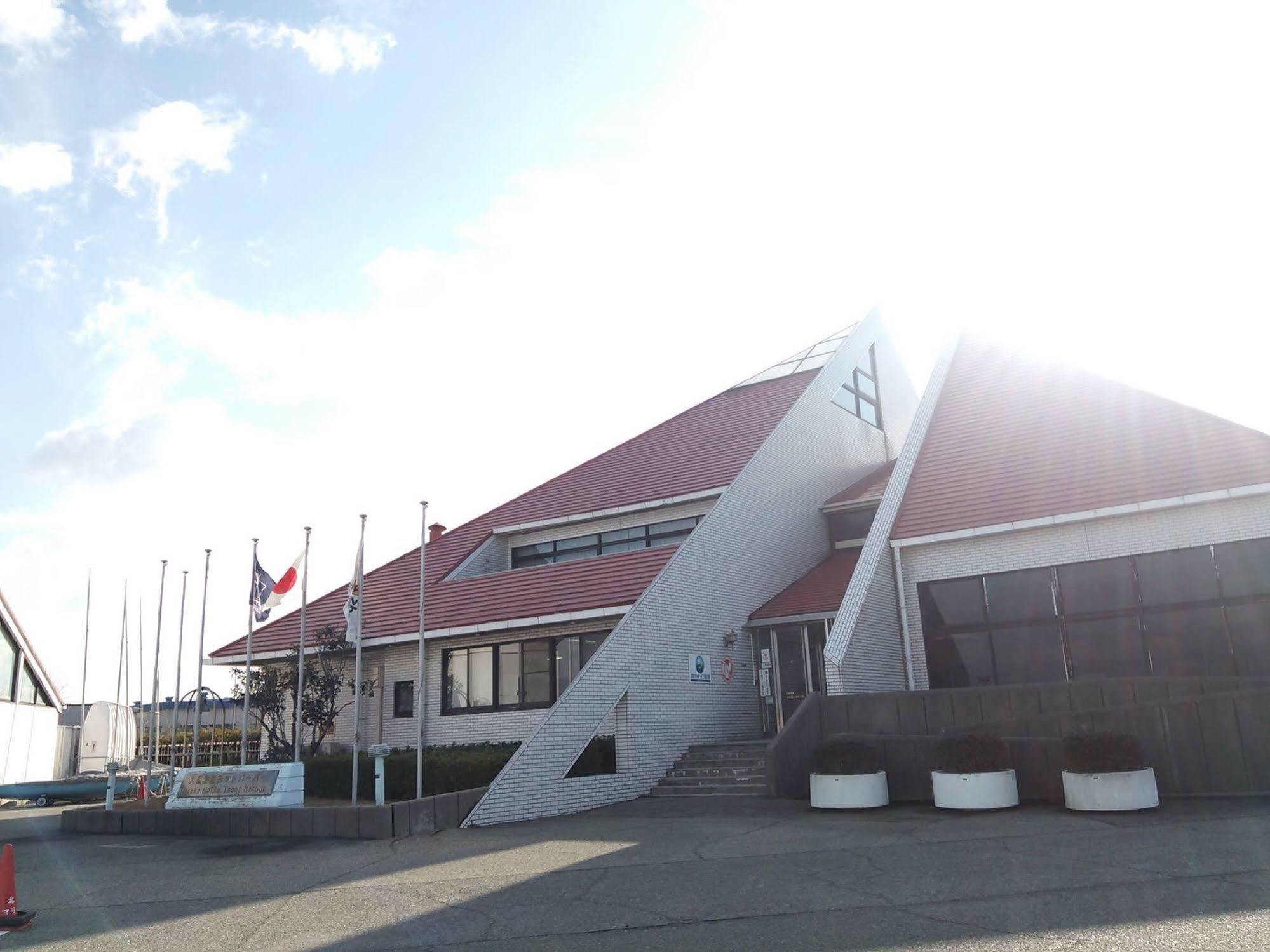 Hull Hokko Marina 2* Osaka