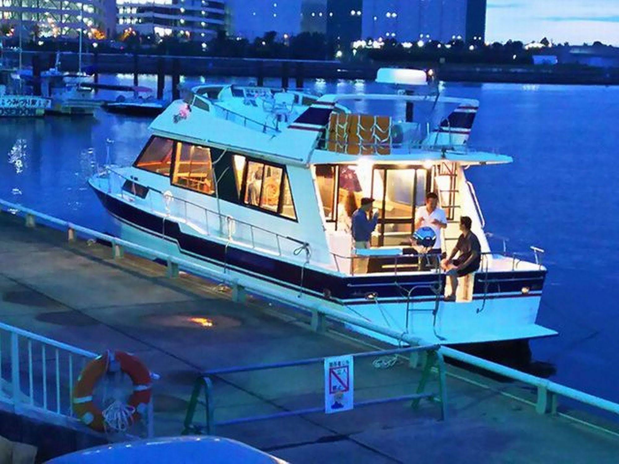 Hull Hokko Marina 2* Osaka