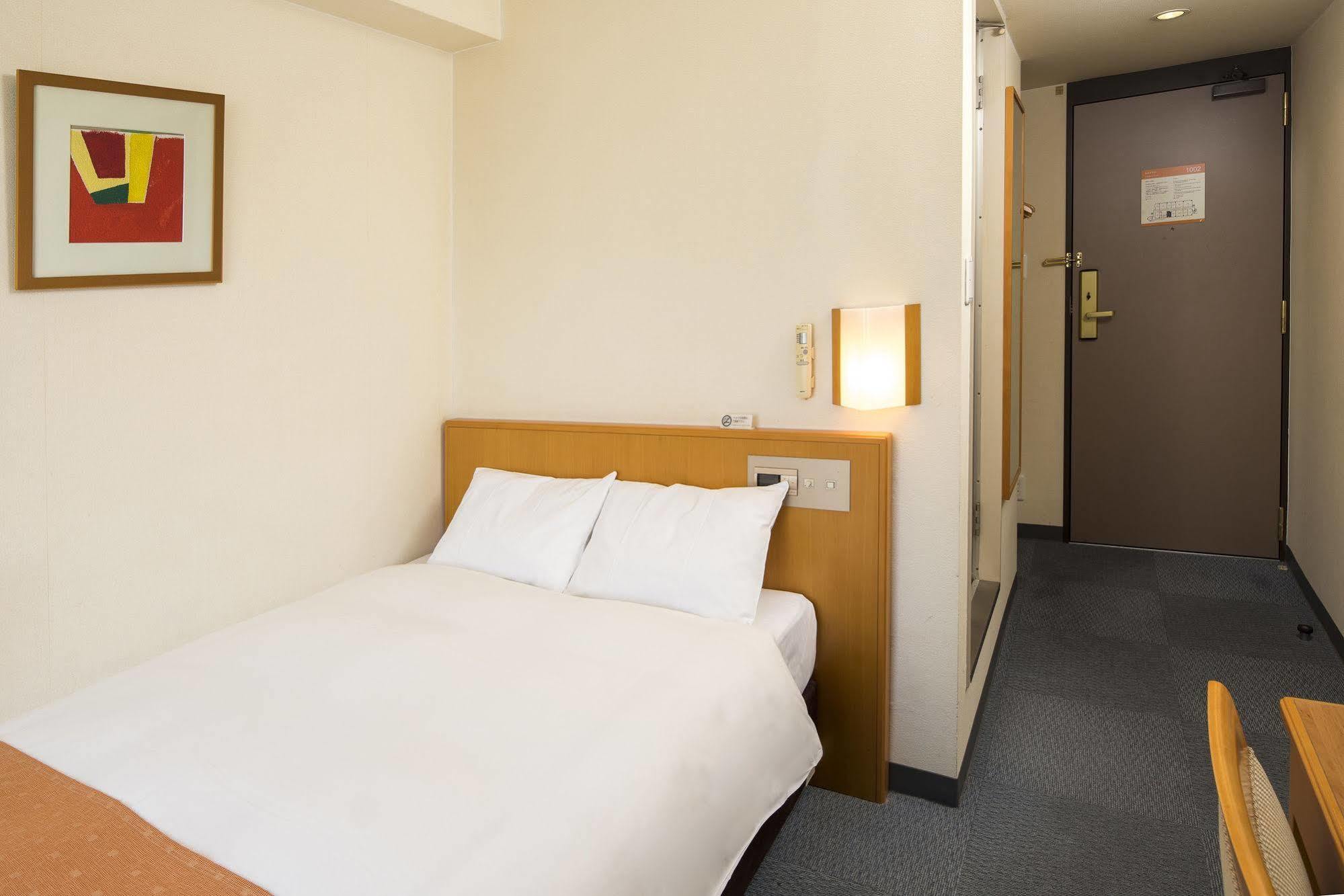 Chisun Hommachi Economy hotel Osaka