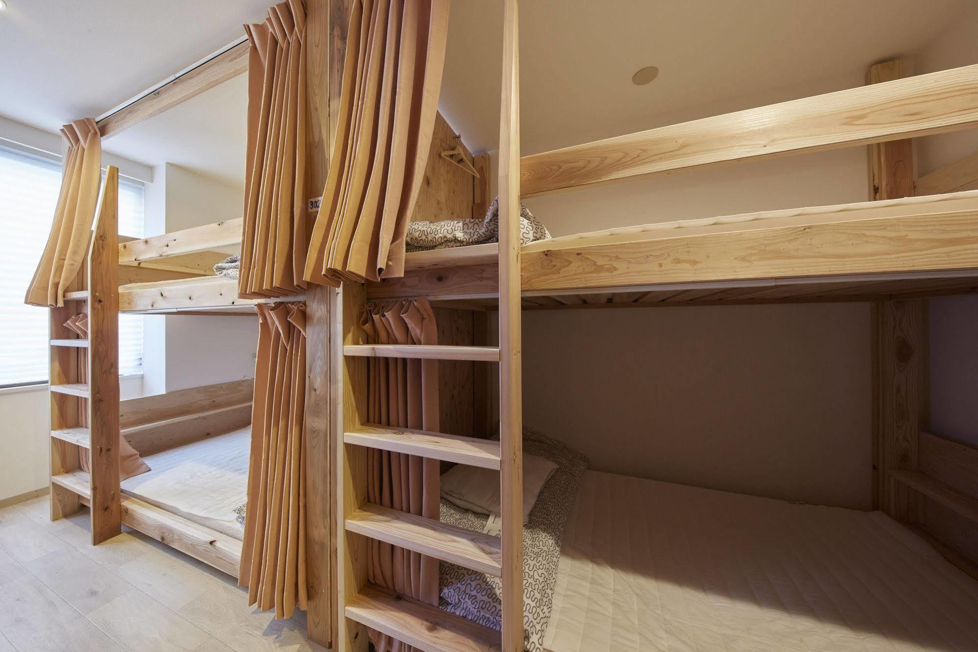 Hostel Teltel Bouzu *