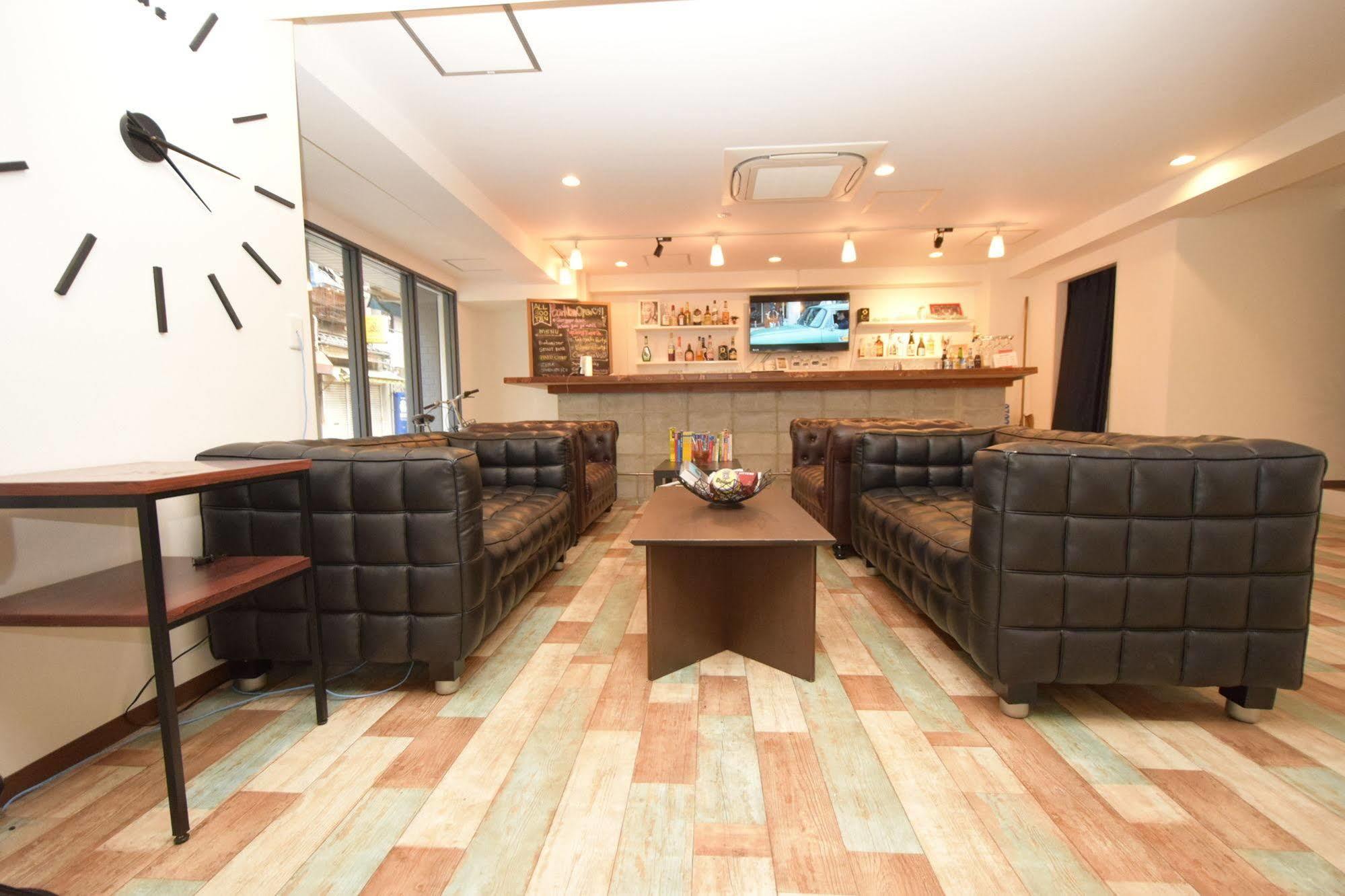 Teltel Bouzu Hostel Osaka