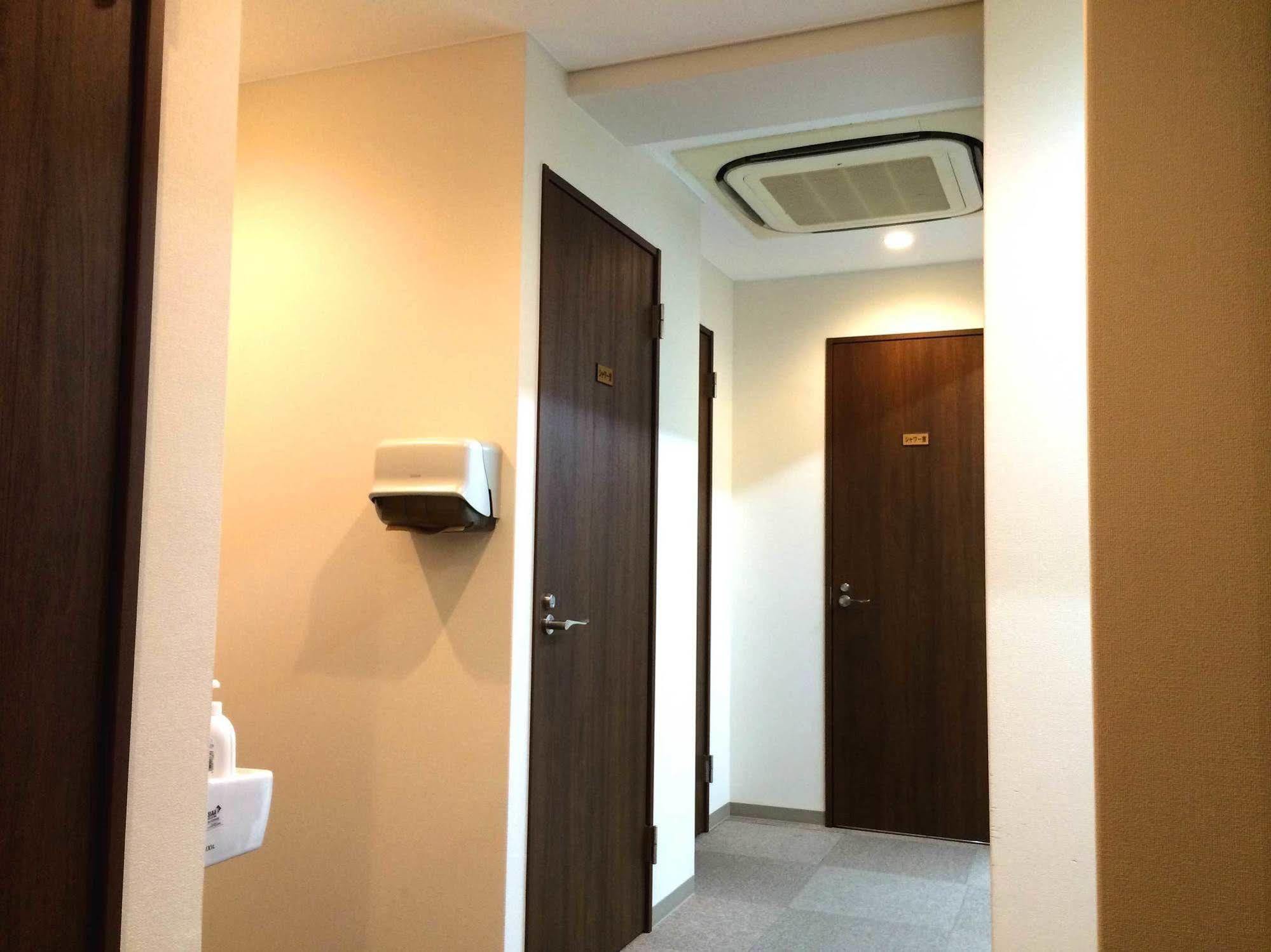 Az Hostel *