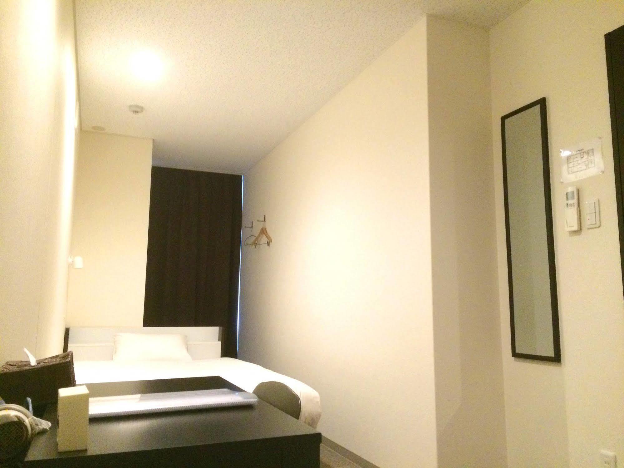 Az Hostel *