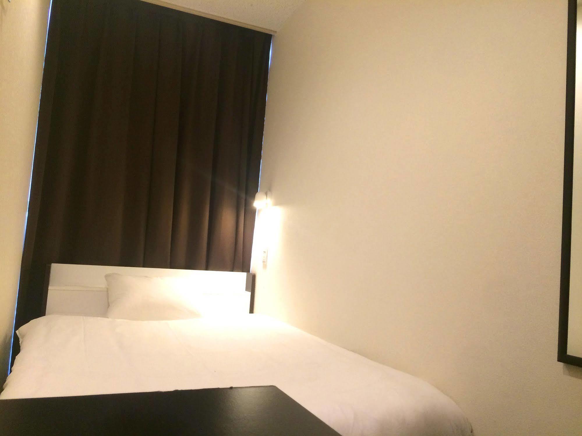 Hostel Az