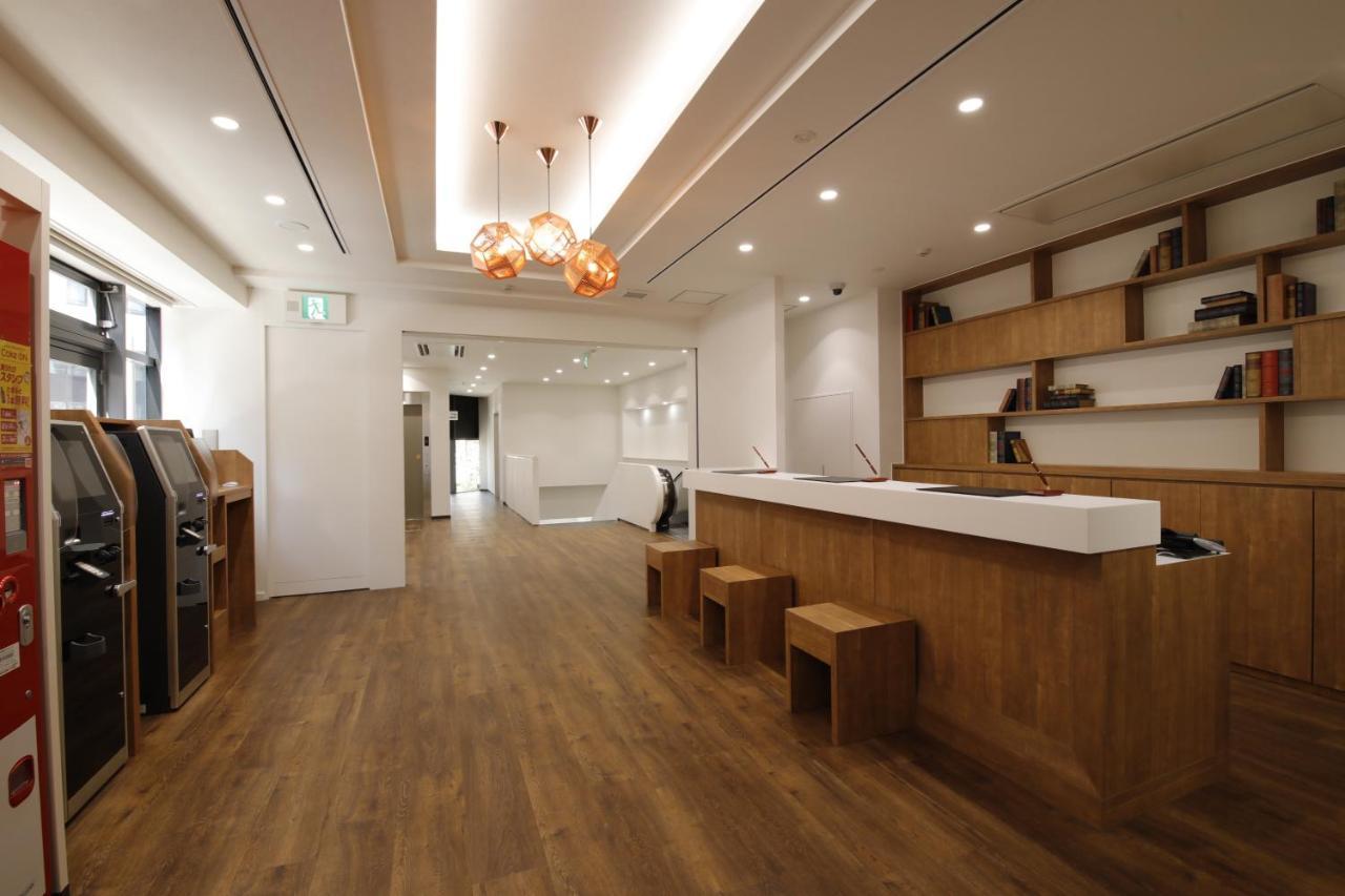 Tama Cabin Honmachi Osaka