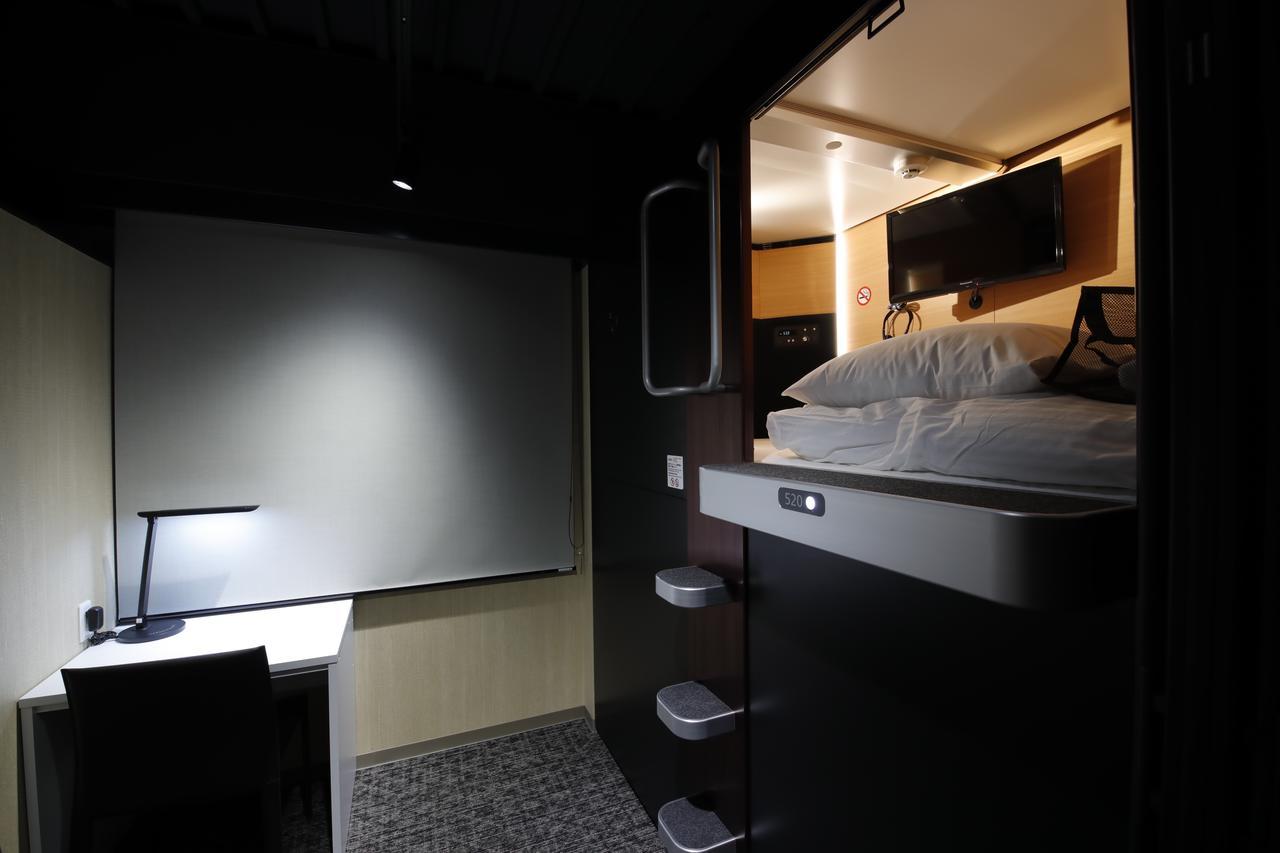 Tama Cabin Honmachi Capsule hotel *