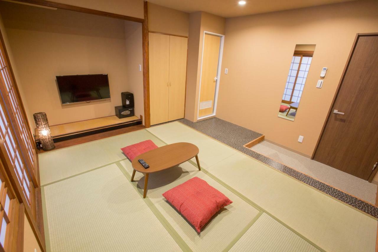 Hostel E-hostel Shinsaibashi *