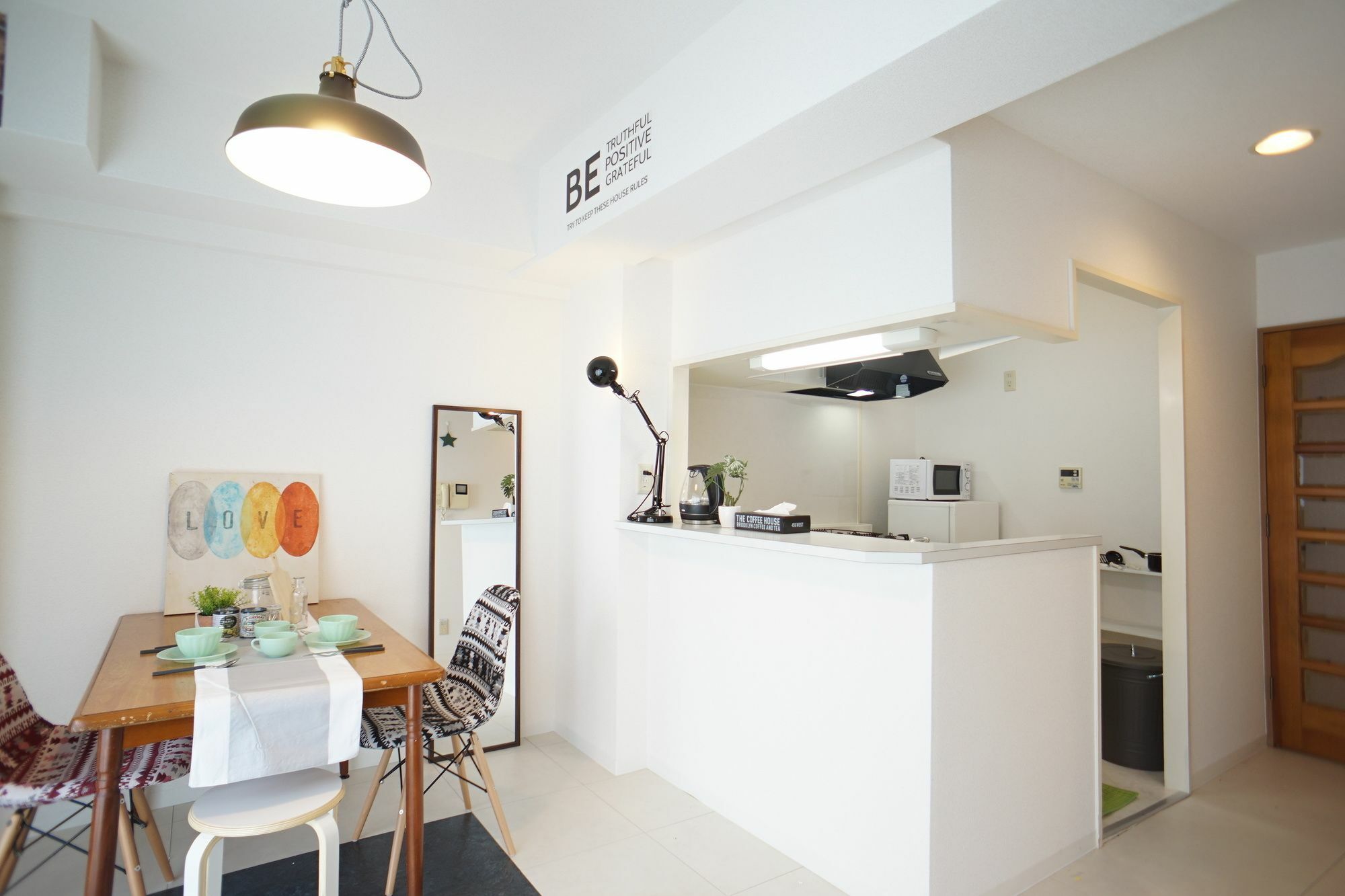 Million Apartment *