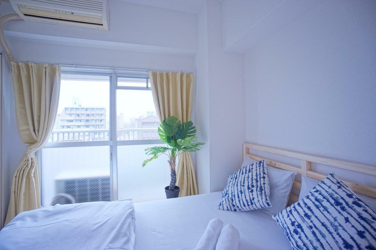 Million Apartment *