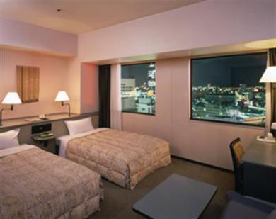 Hotel Com's 3*