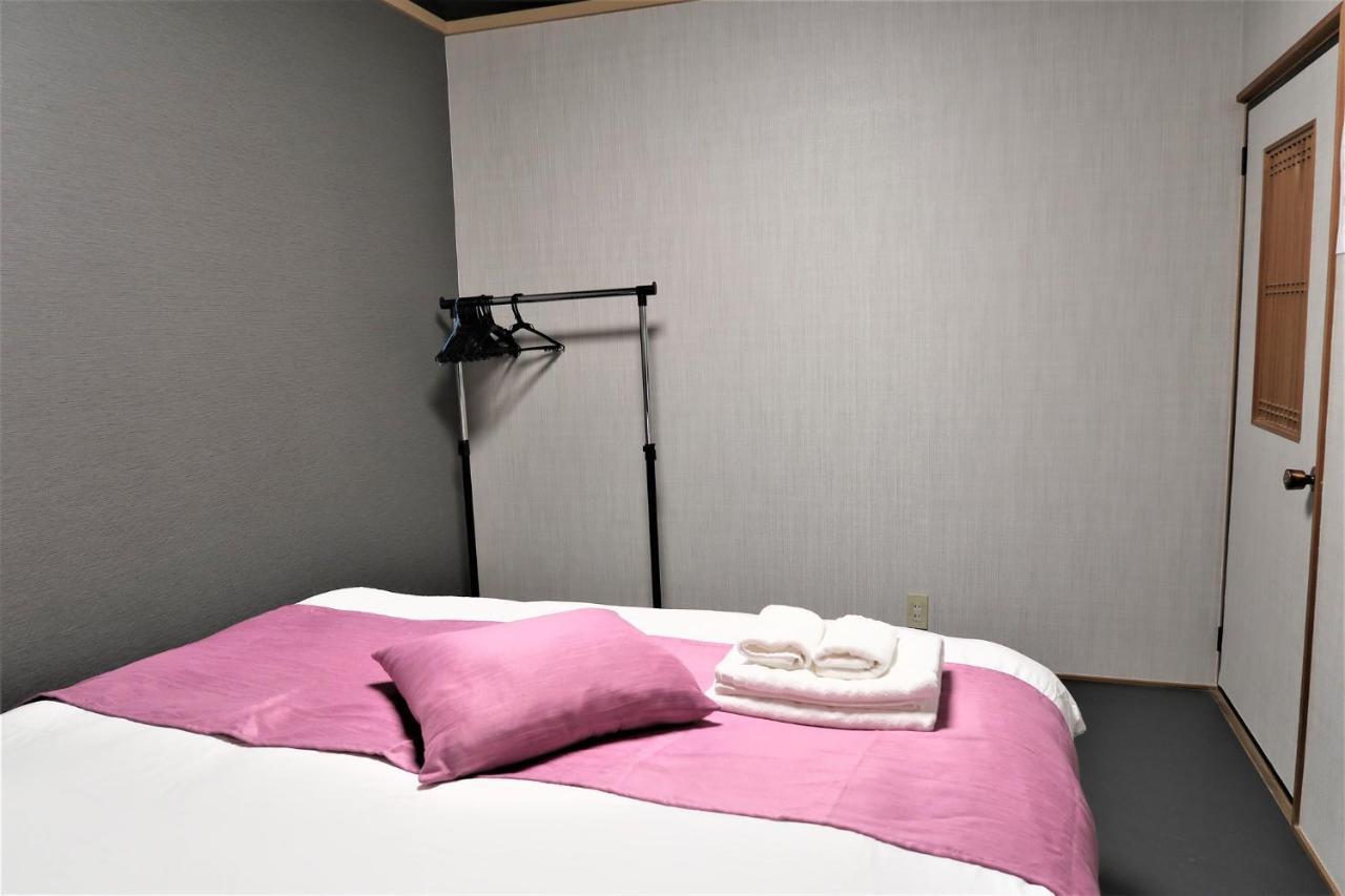 Sakura House: Traditional With Wi-fi Near Tsuruhashi Holiday home *