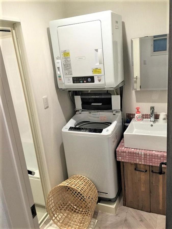 Sakura House Terrace: Convenient Dekijima Near Usj Holiday home Osaka