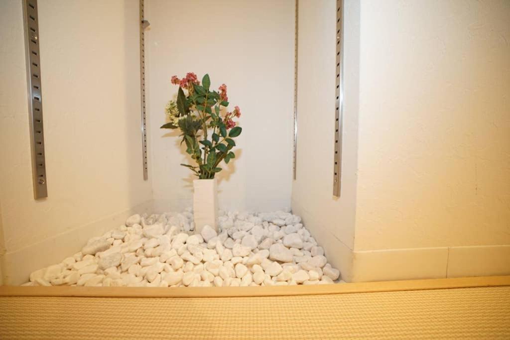 Apartment 悠悠美宿 肥后桥雪霁 地铁站步行行5分钟 直达难波心斋桥5分钟内 独立卧室有厨房 肥后桥高级公寓有电梯 *