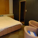 Hotelavancernext (Adults Only)