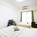 Axis Chateau Higashi-Shinsaibashi