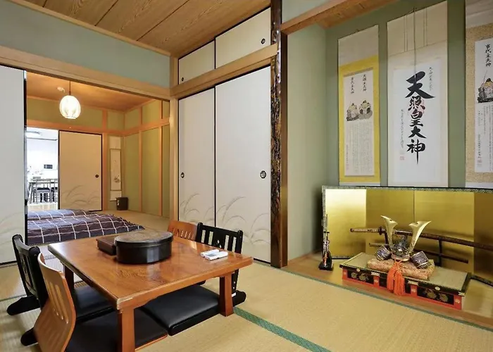 Guest House Tiharu 6Bedrooms12People Max And Straight To Usj And Near The Hot Spring