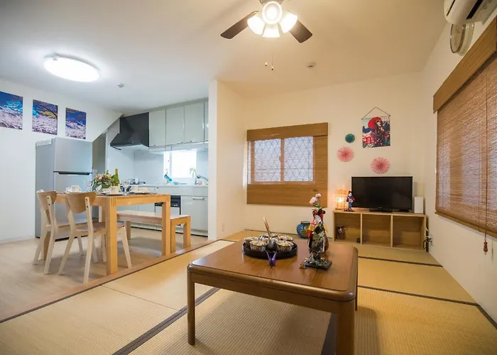 Namba Akiko Villa Hostel