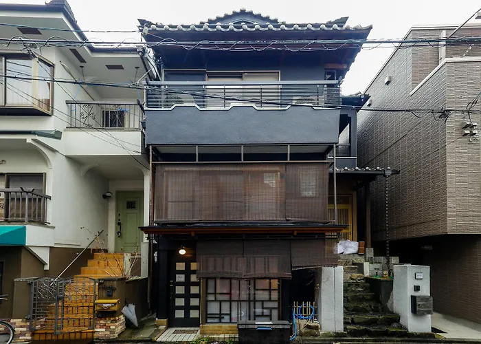 Shinobi House