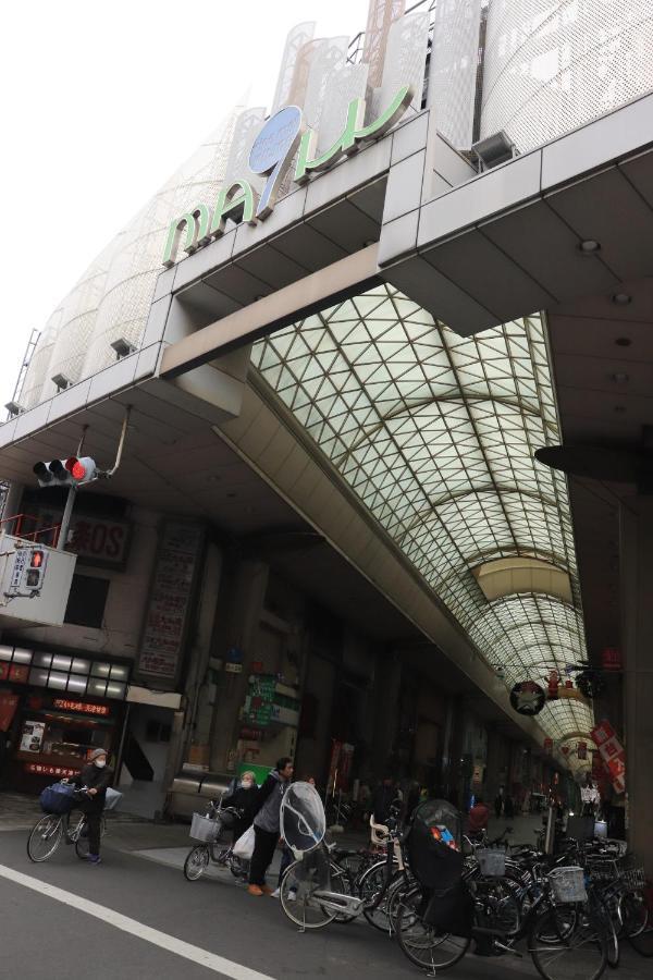 大阪ドーム徒歩10分、九条駅から3分、難波直通6分、海遊館7分、usj11分 Osaka