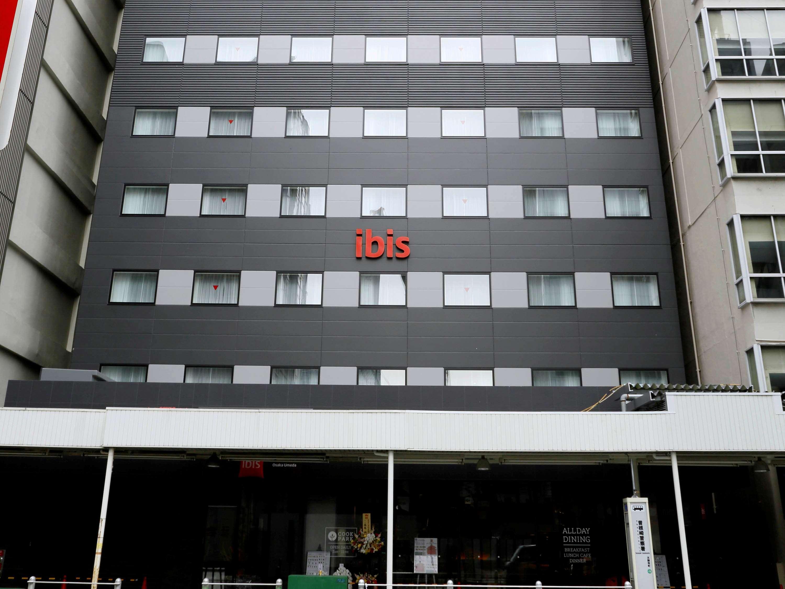 Ibis Umeda Hotel 3*