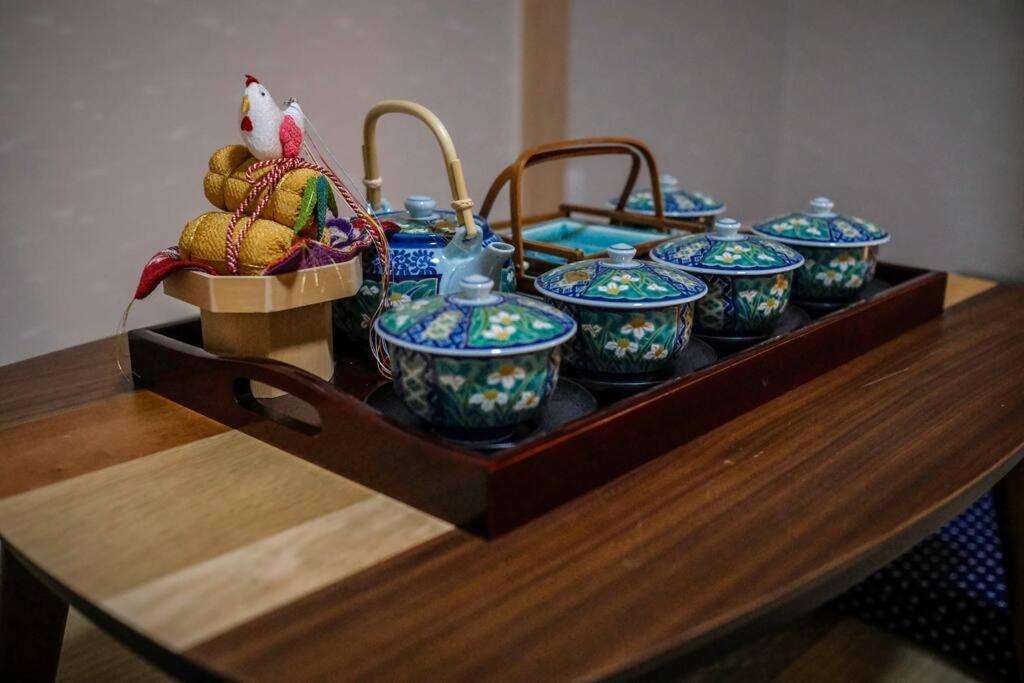 Villa 【color Inn】难波站、高岛屋步行5分钟，新装修独栋别墅150平4房可住11人，空间宽敞设施齐全，八阪神社步行1分钟 *