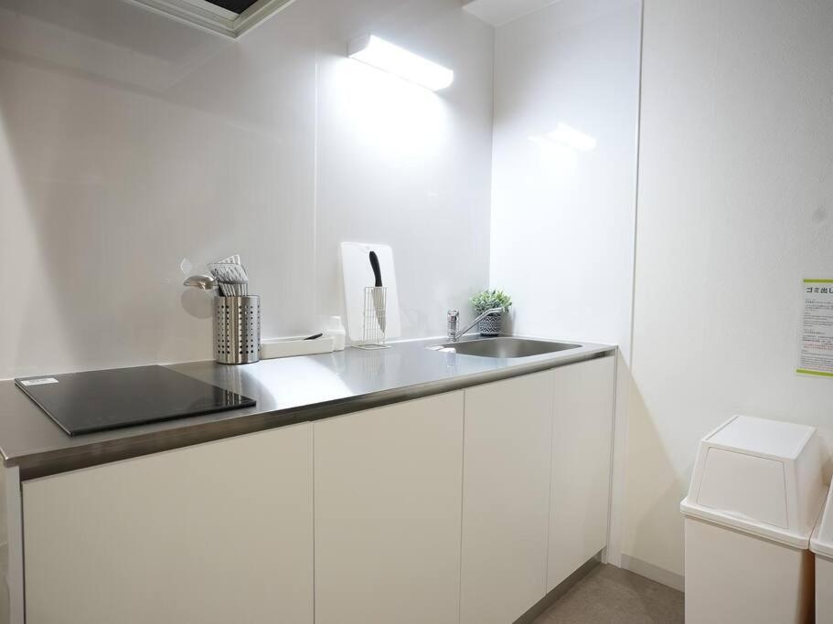 Tasoneurbanstayosaka なんば西stb5f Apartment Ōsaka