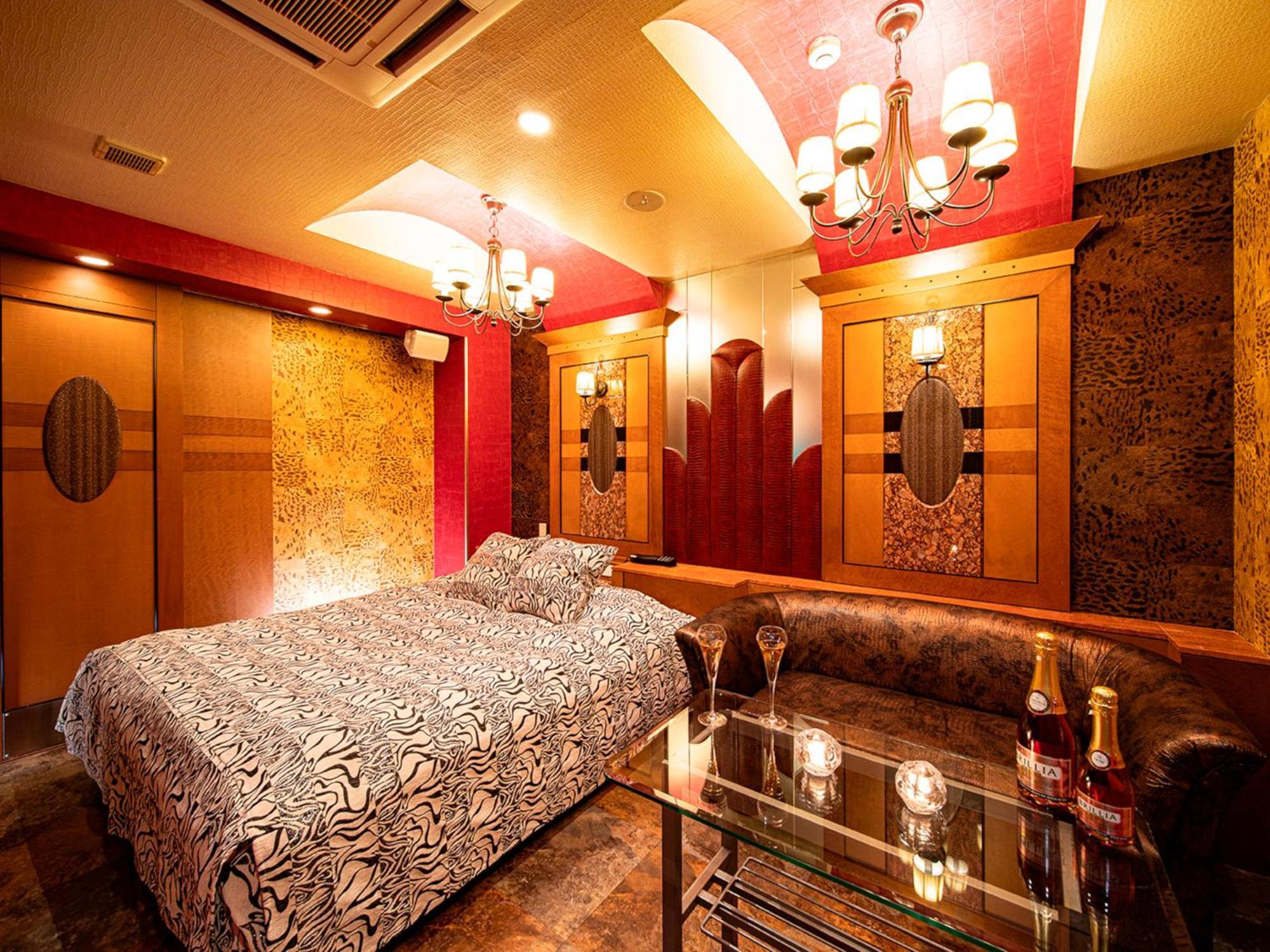 Love hotel Roselips Tsuruhashi ローズリップス鶴橋 *