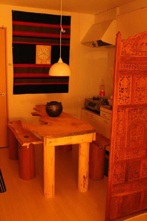 Central Osaka Bed And Breakfast Hostel *