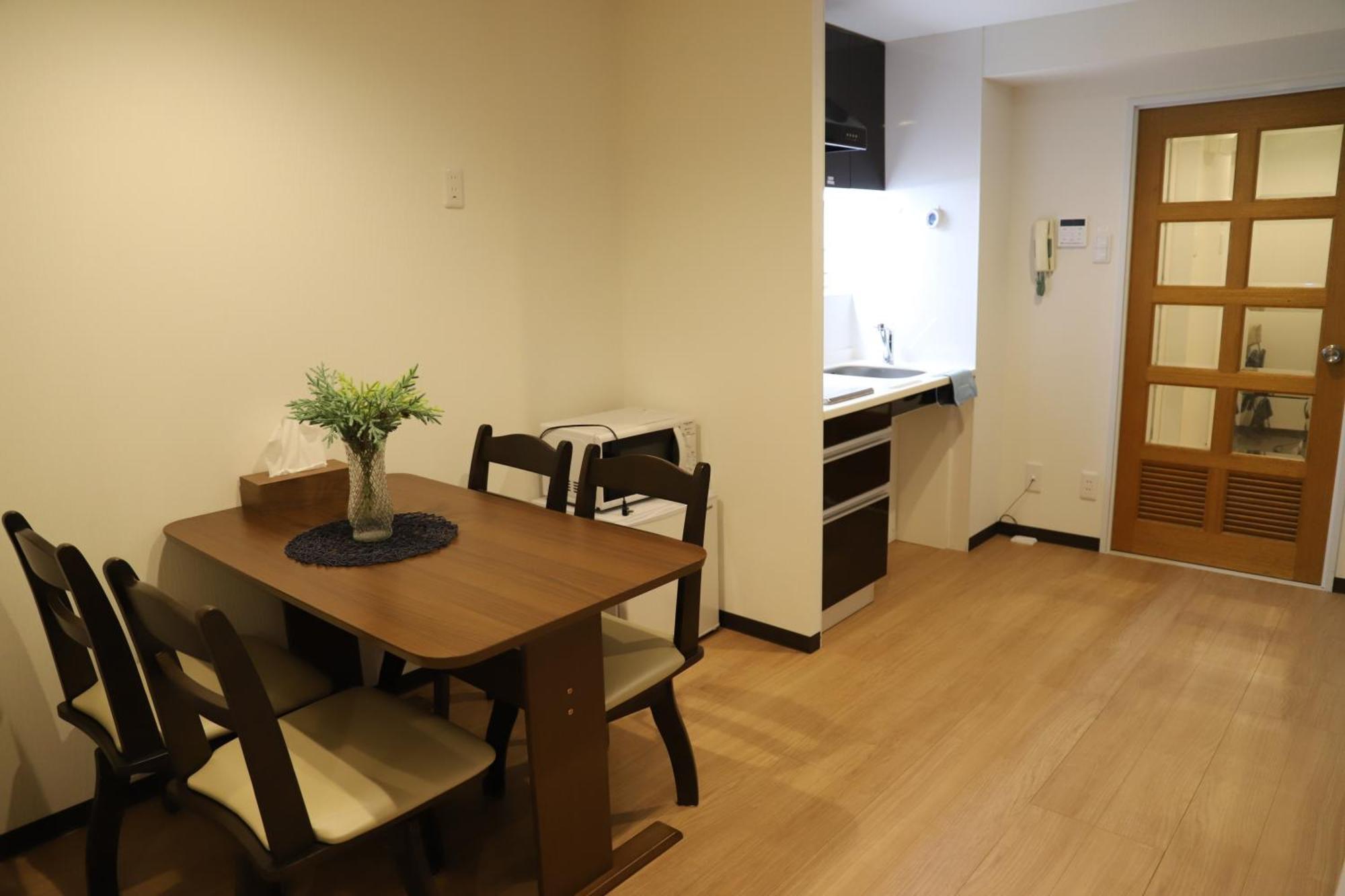 Apartment 有朋ハウス Ōsaka