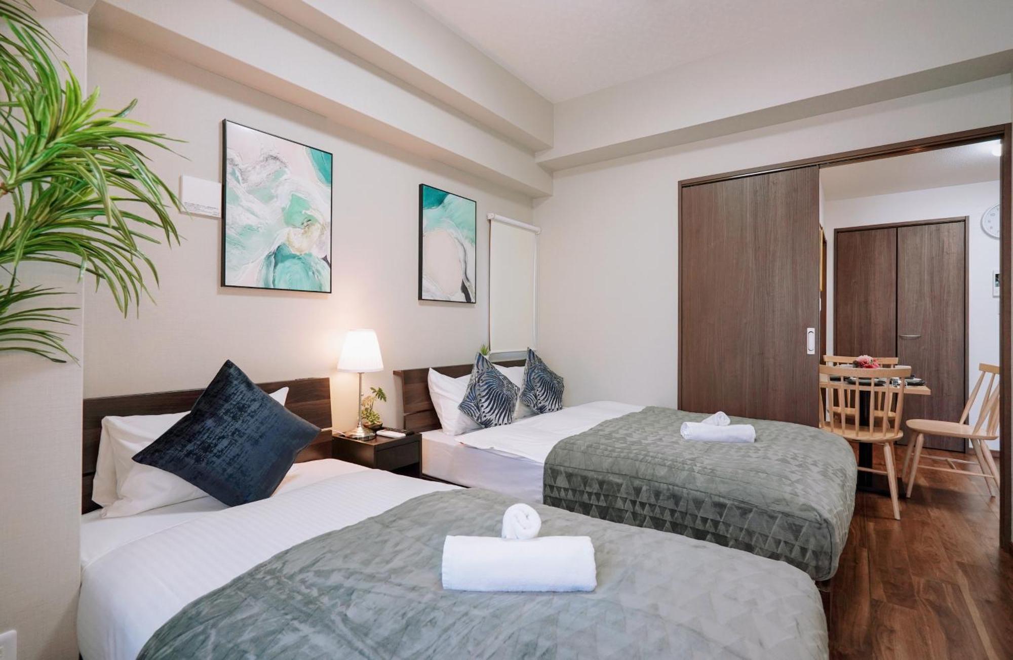 Kuromon Royal Niponbashi Apartment *