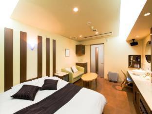 Public Jam (adults Only) Hotel 2*