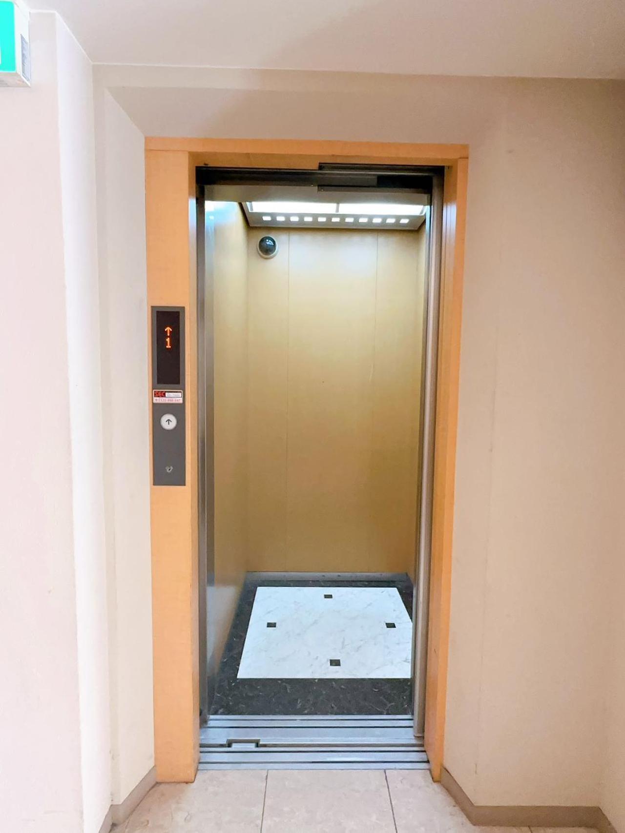 Apartment 三米-黒門市場-黑门市场-kuromon-301タイプ Ōsaka