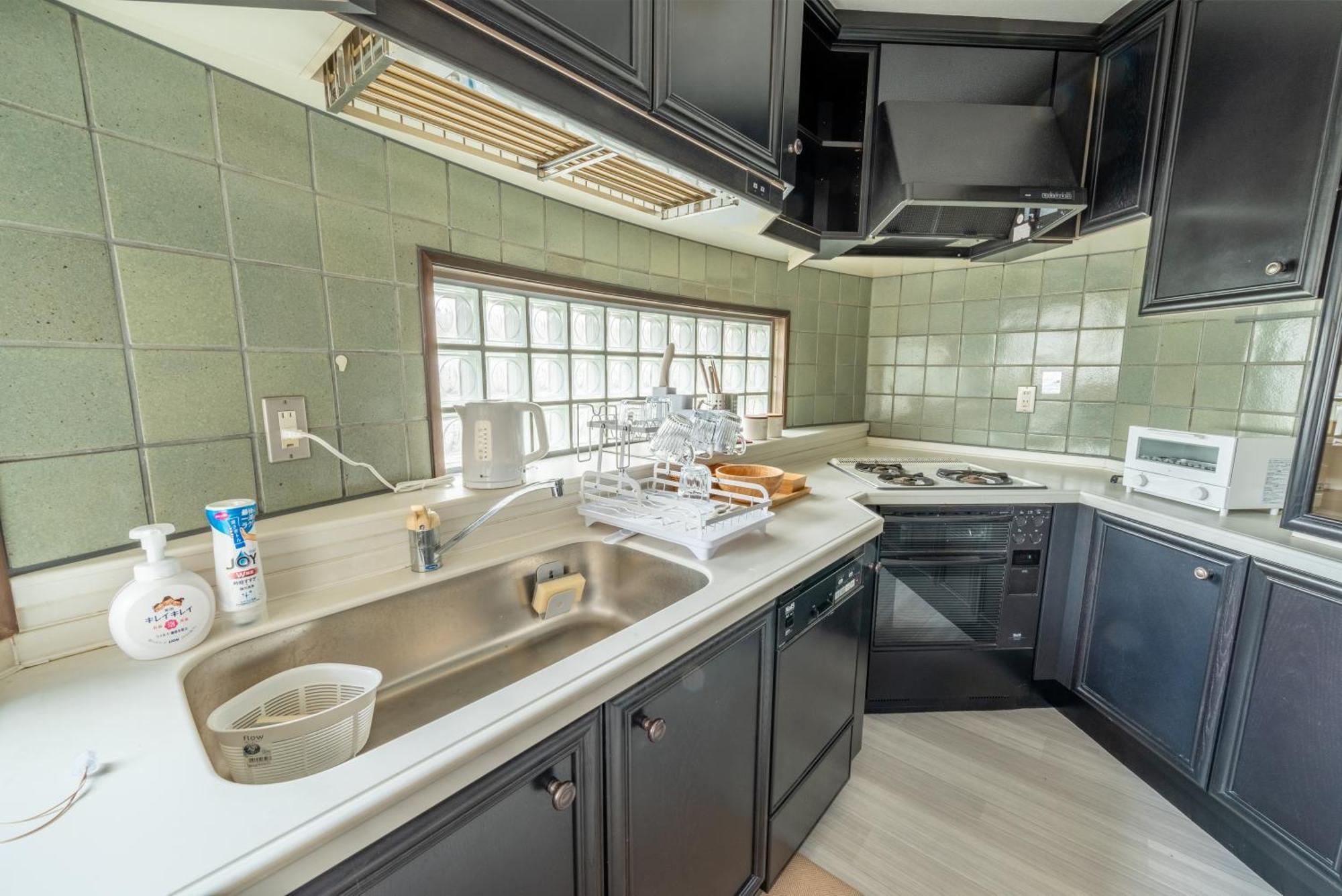 Sweet House 105 Square Meters Of Single Floor Space 15 Minutes On Foot To Shinsaibashi Dotonbori 30 Minutes To Usj 7 Minutes To Umeda Apartment Ōsaka