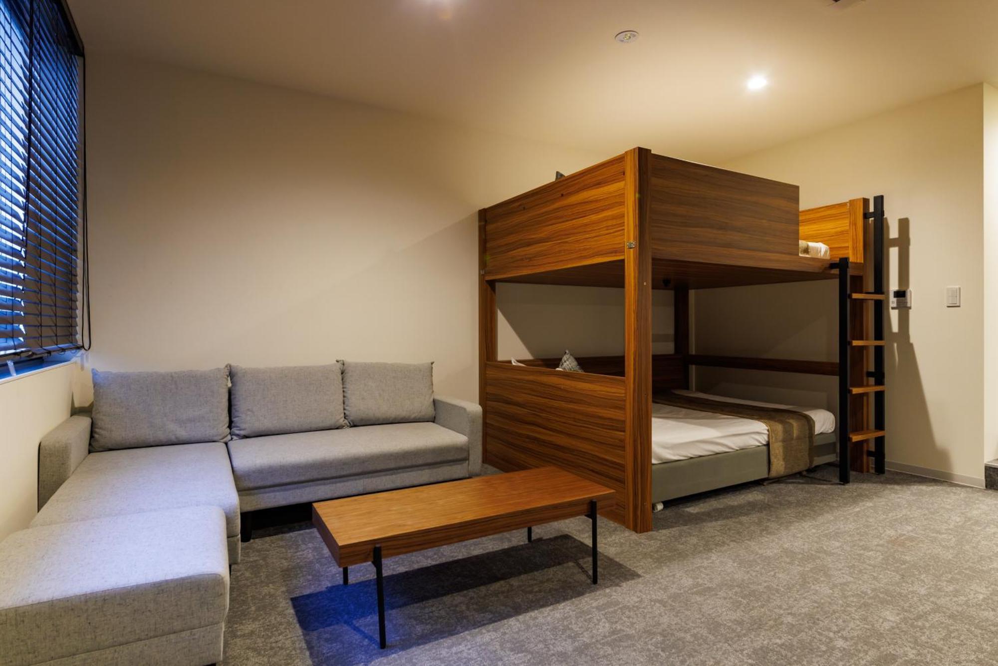 & Go Shinsaibashi-kita Apartment