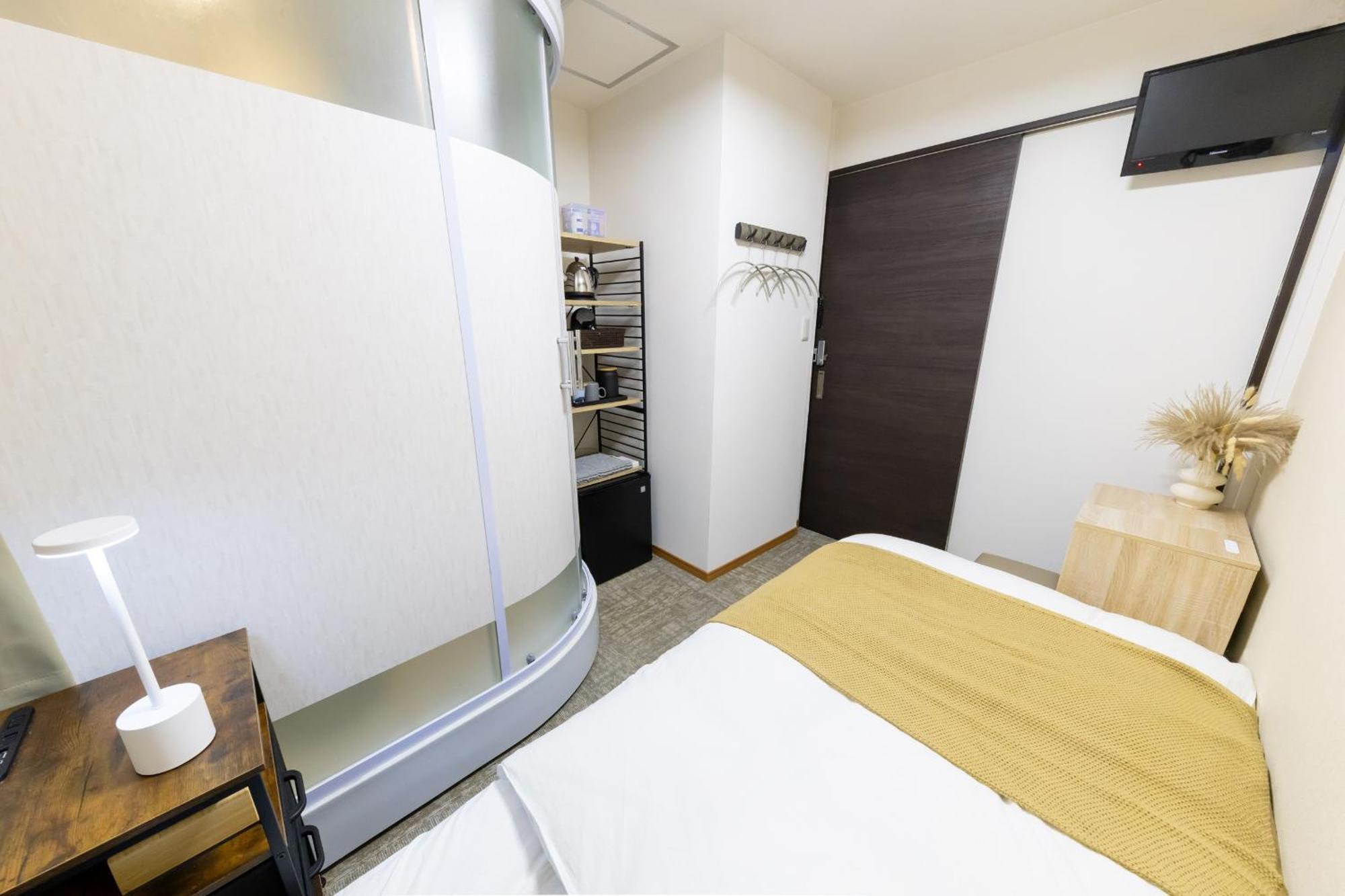 Shinimamiya Apartment *
