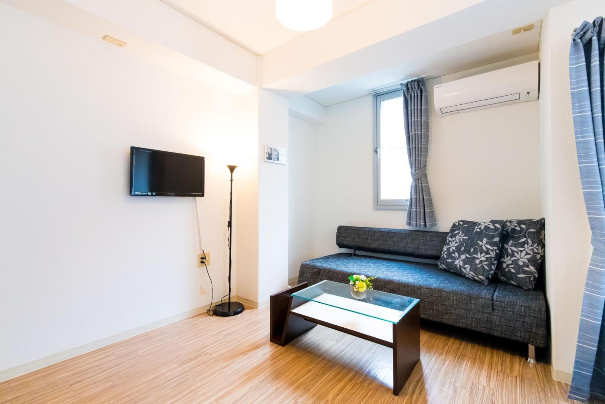Apartment Sakura House Namba B Ōsaka