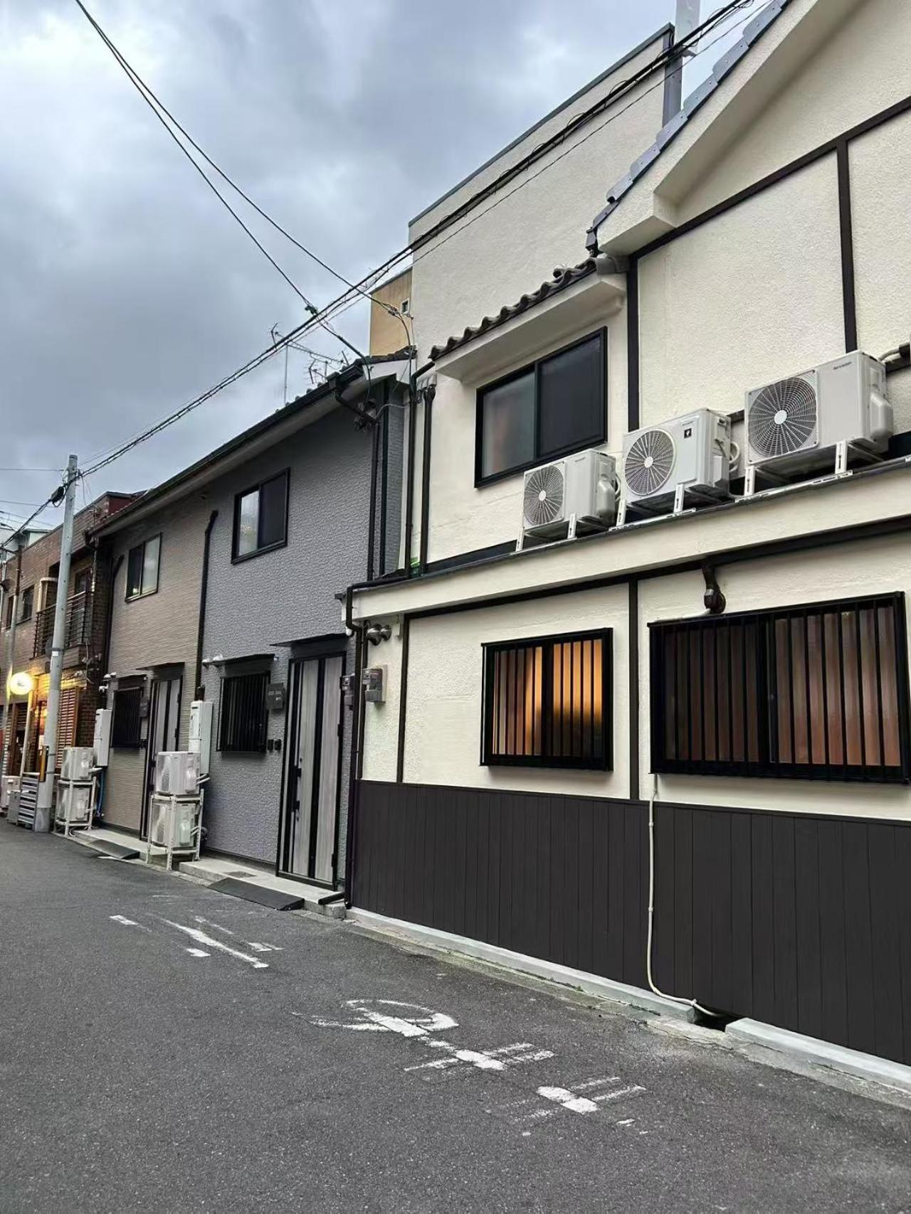 Asobo Kuromon 3rd Ōsaka
