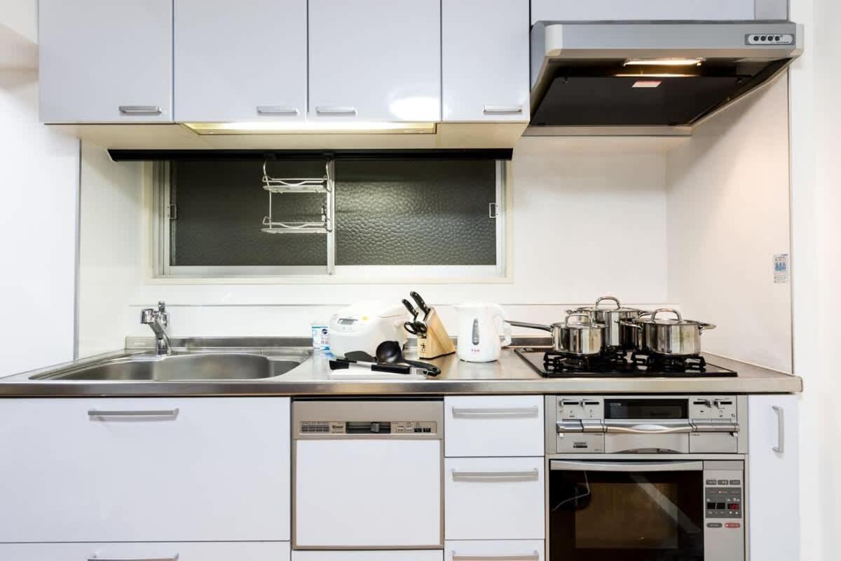 Apartment New Family Namba Park 3min Walk 9ppl Osaka