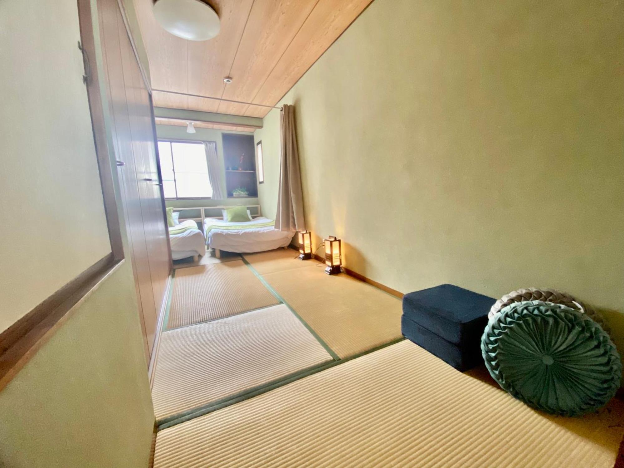 Dotonbori Direct: Traditional With Modern Amenities