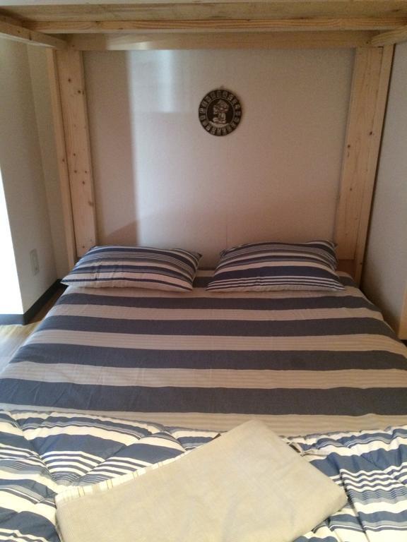Central Osaka Bed And Breakfast Hostel