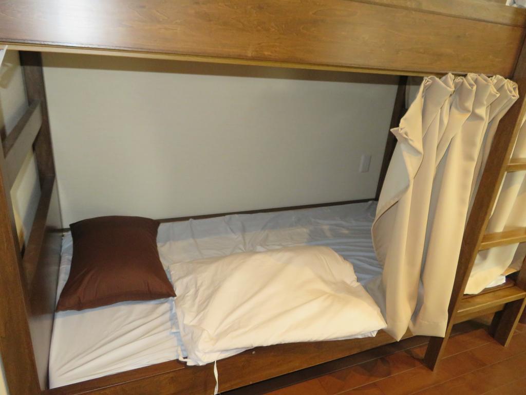Azalea Guest house Osaka