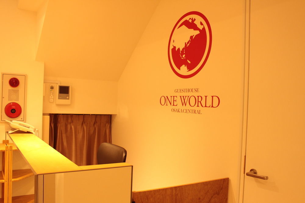 Hostel One World *