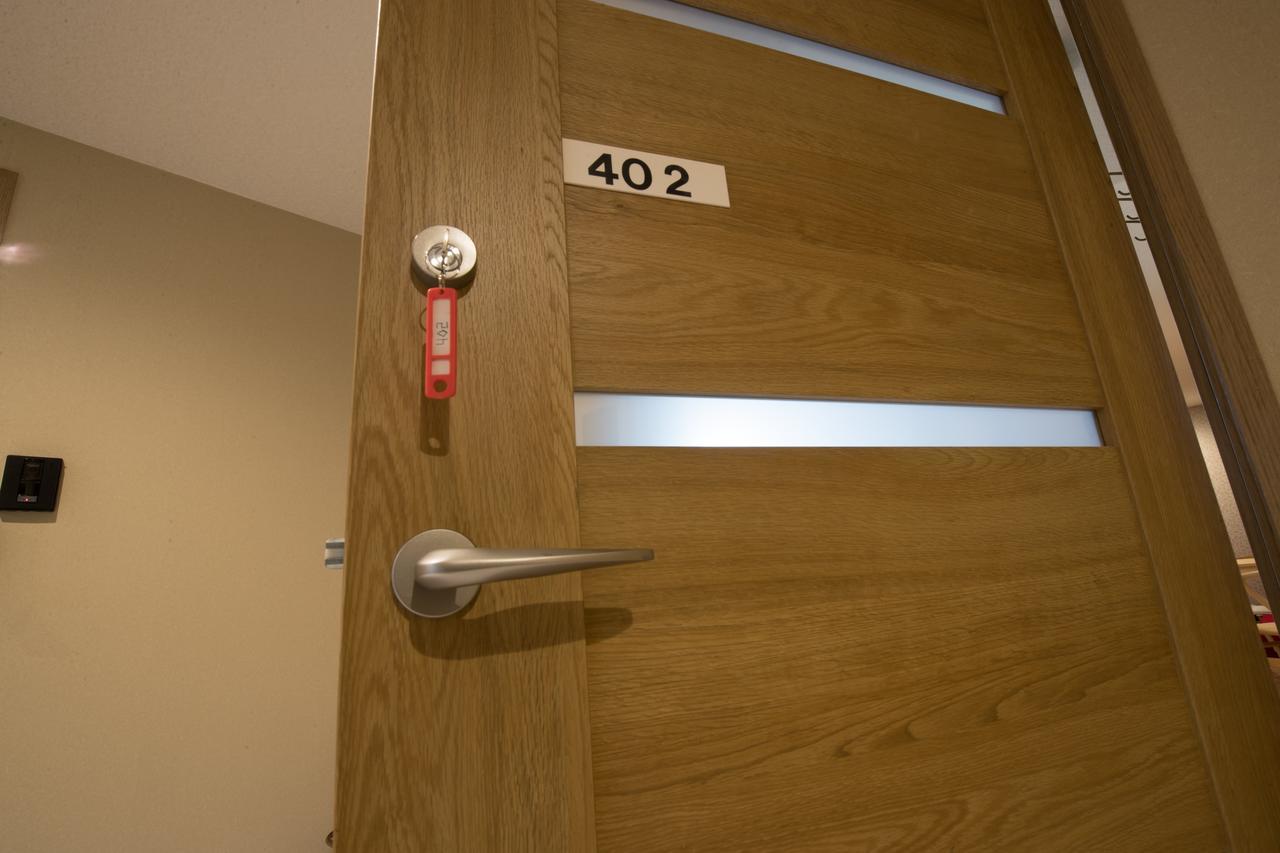 Shimanouchi Apartment *